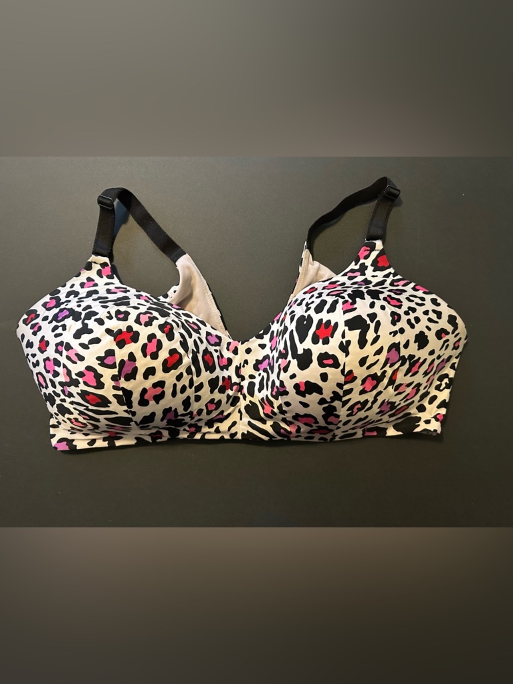 Torrid 360° Back Smoothing Wire-Free Bra, White Leopard Print, Size 42DDD, Used